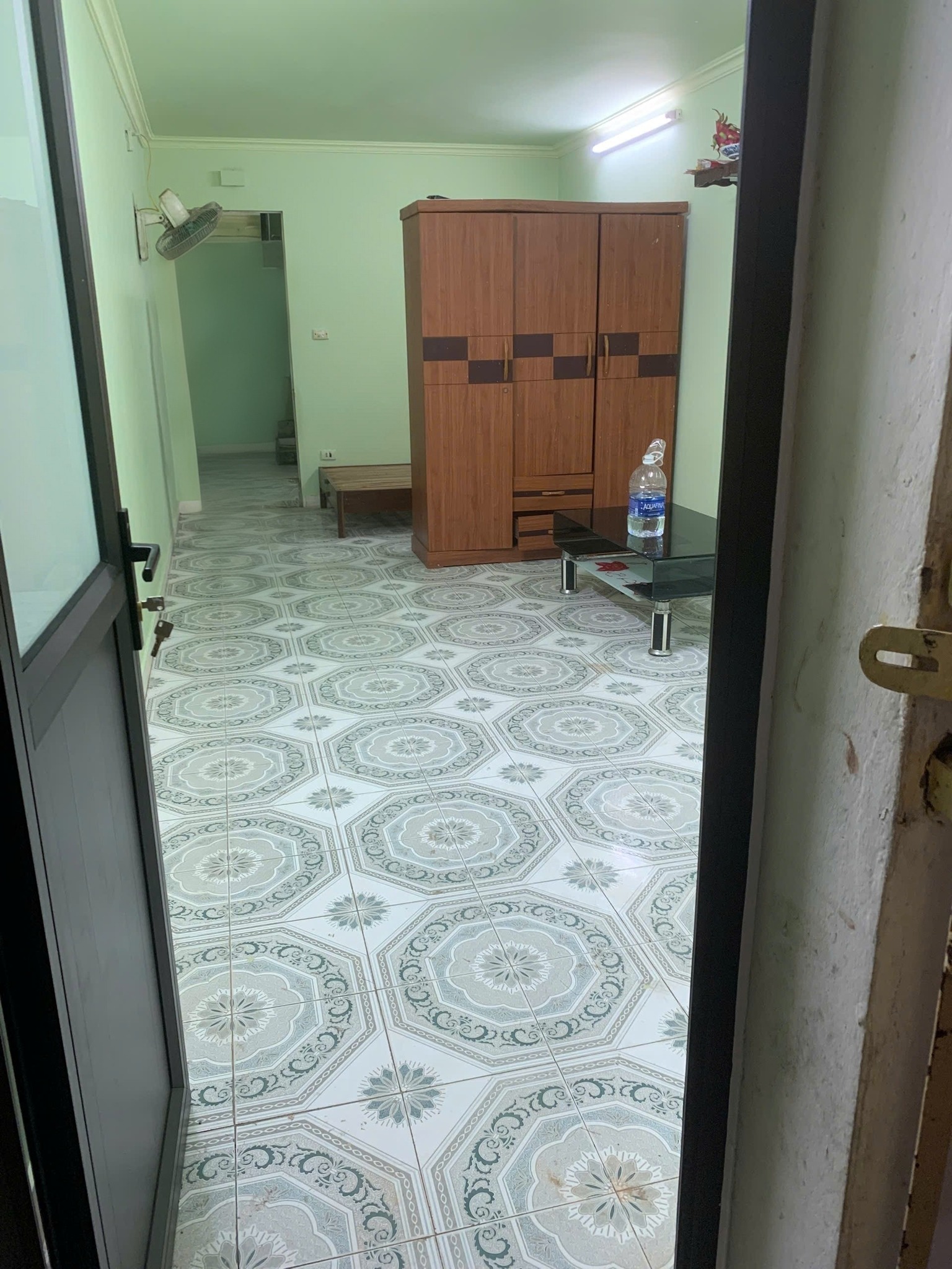 Cho thuê căn hộ Tập thể tầng 2 Thái Thịnh, 65m2, 2 ngủ, 7 Triệu - Ảnh 2